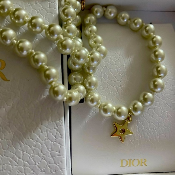 Dior Pearl Necklace - Picture 1 of 5